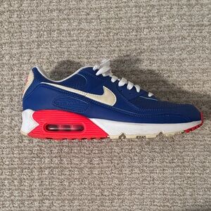 Nike Air Max Blue and Cream Sneakers